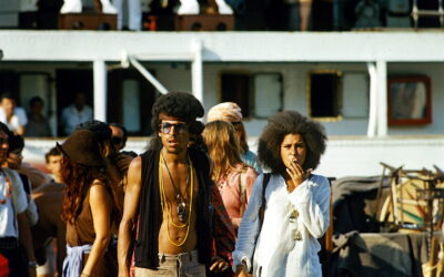 En busca de la última playa hippy
