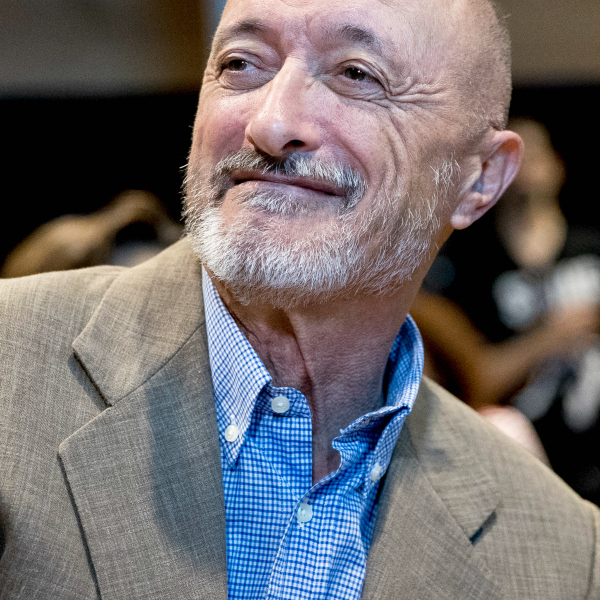 Bob Pop responde a Arturo Pérez-Reverte en la polémica de las subvenciones