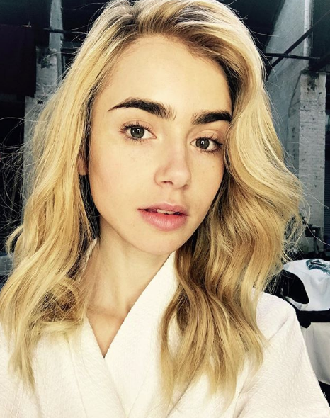 Melena rubia + cejas oscuras = ¿acierto o error?