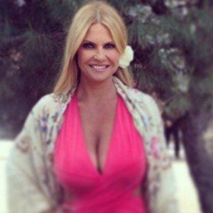 Makoke se desnuda para el calendario Interviú 2016