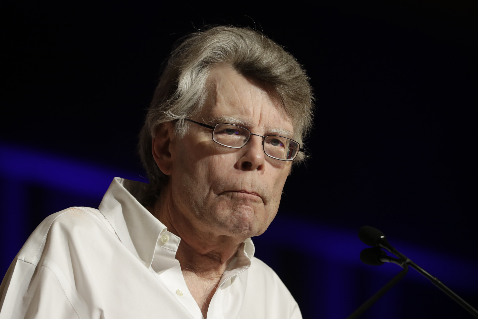 Stephen King y otras celebridades lanzan un grito desesperado por el control de armas