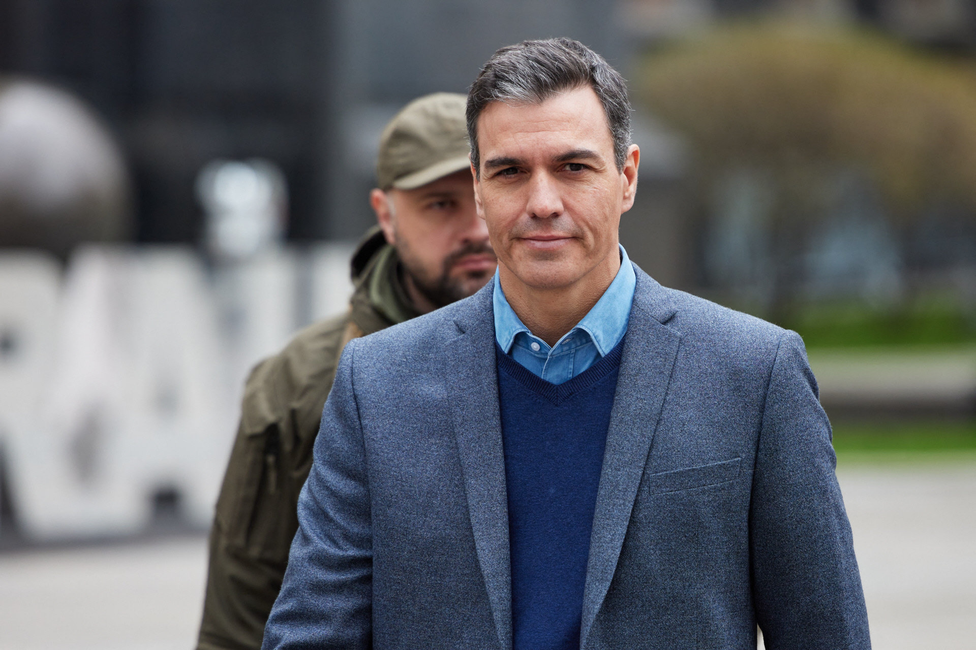 El Gobierno defiende la serie de Pedro Sánchez