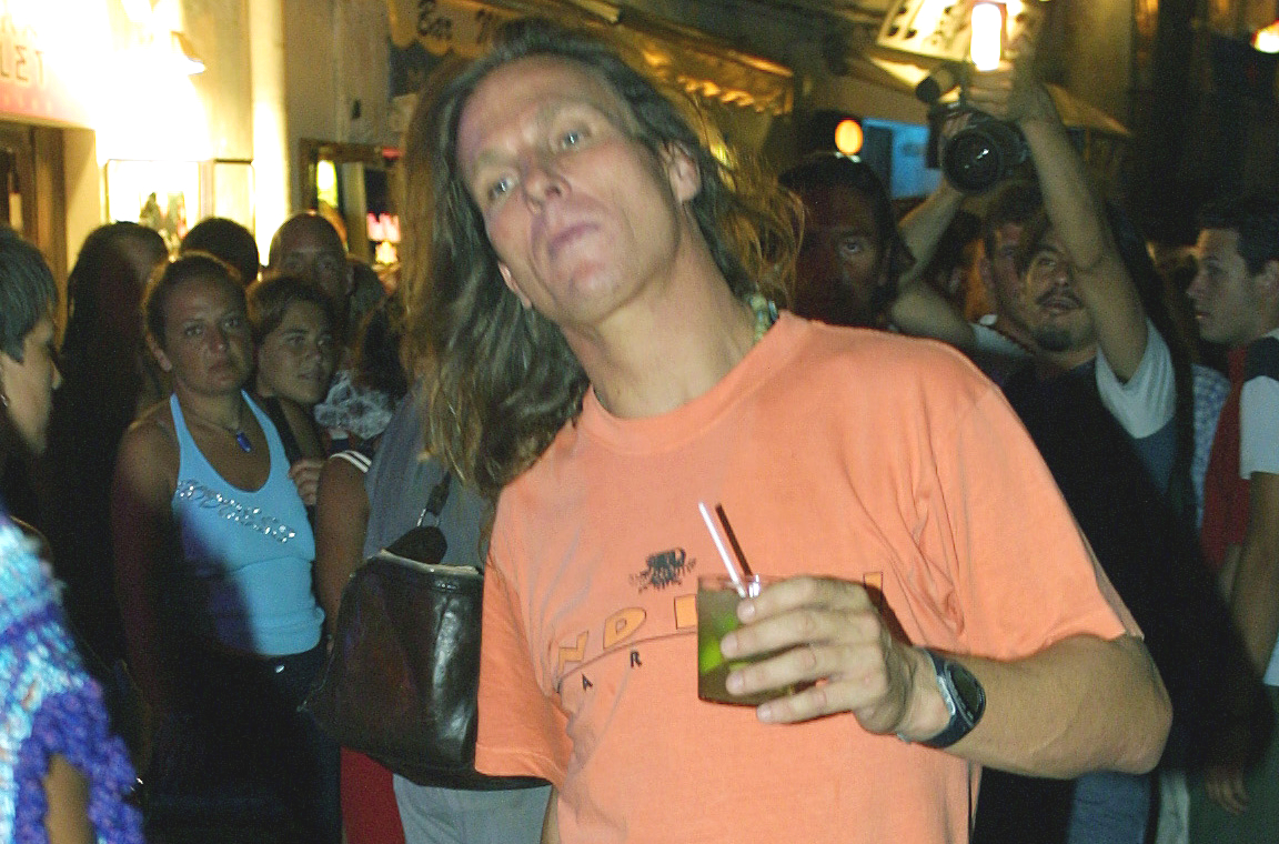 Postales de veranos pretéritos / Pocholo o cuando la fiesta es tu oficina