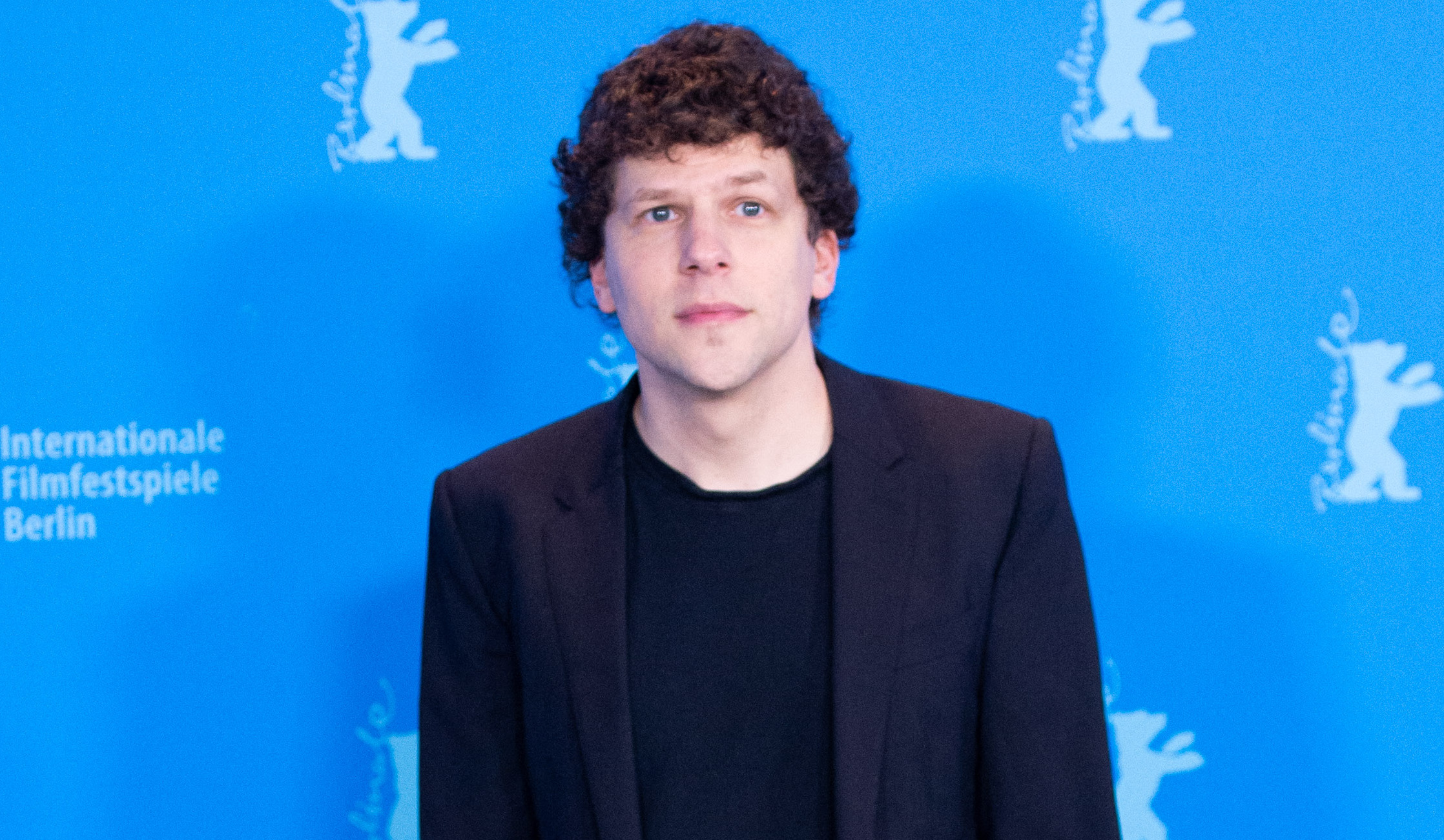 ‘Manodrome’: con Jesse Eisenberg vuelve el hombre