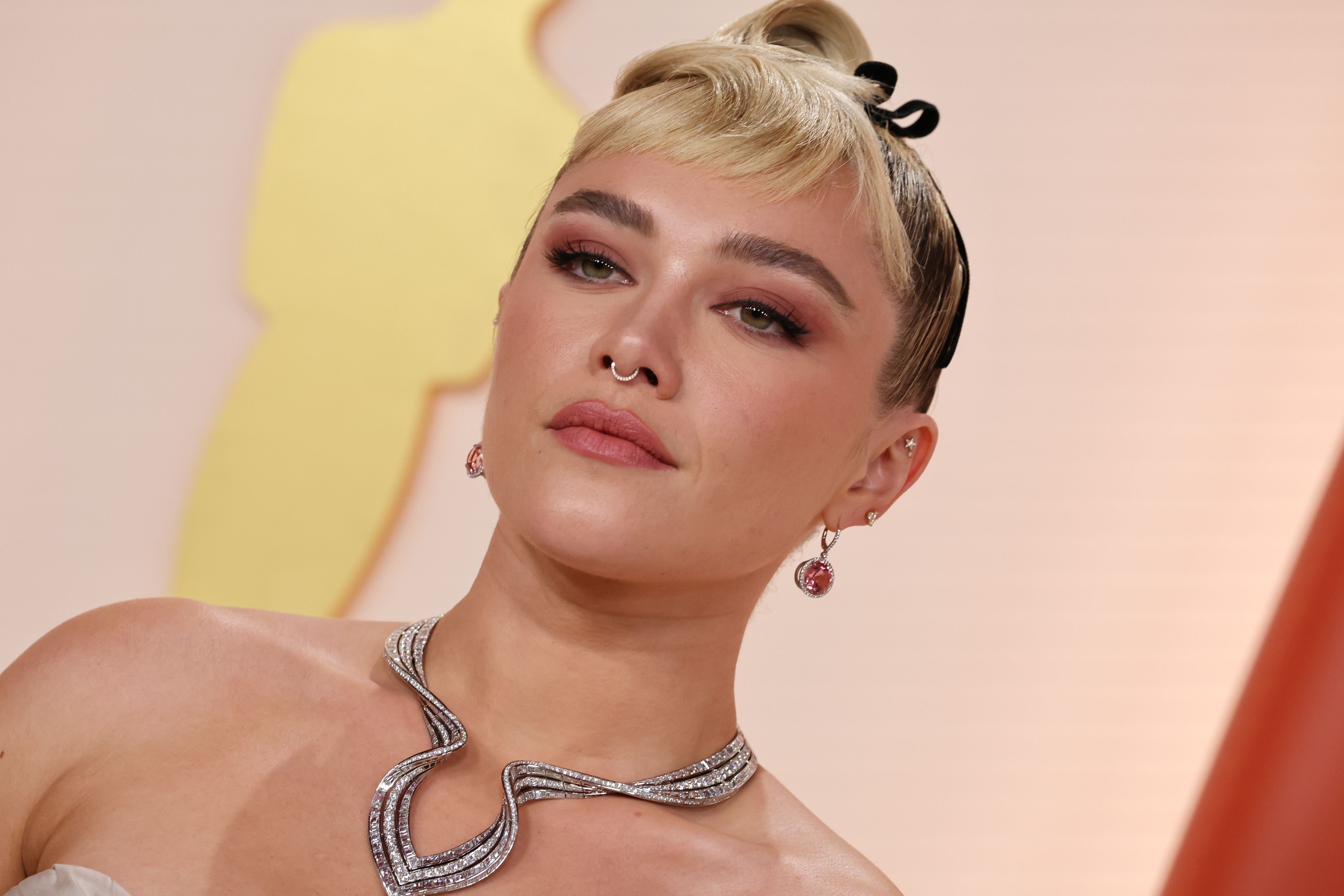 Variaciones de Florence Pugh a través de la alfombra roja