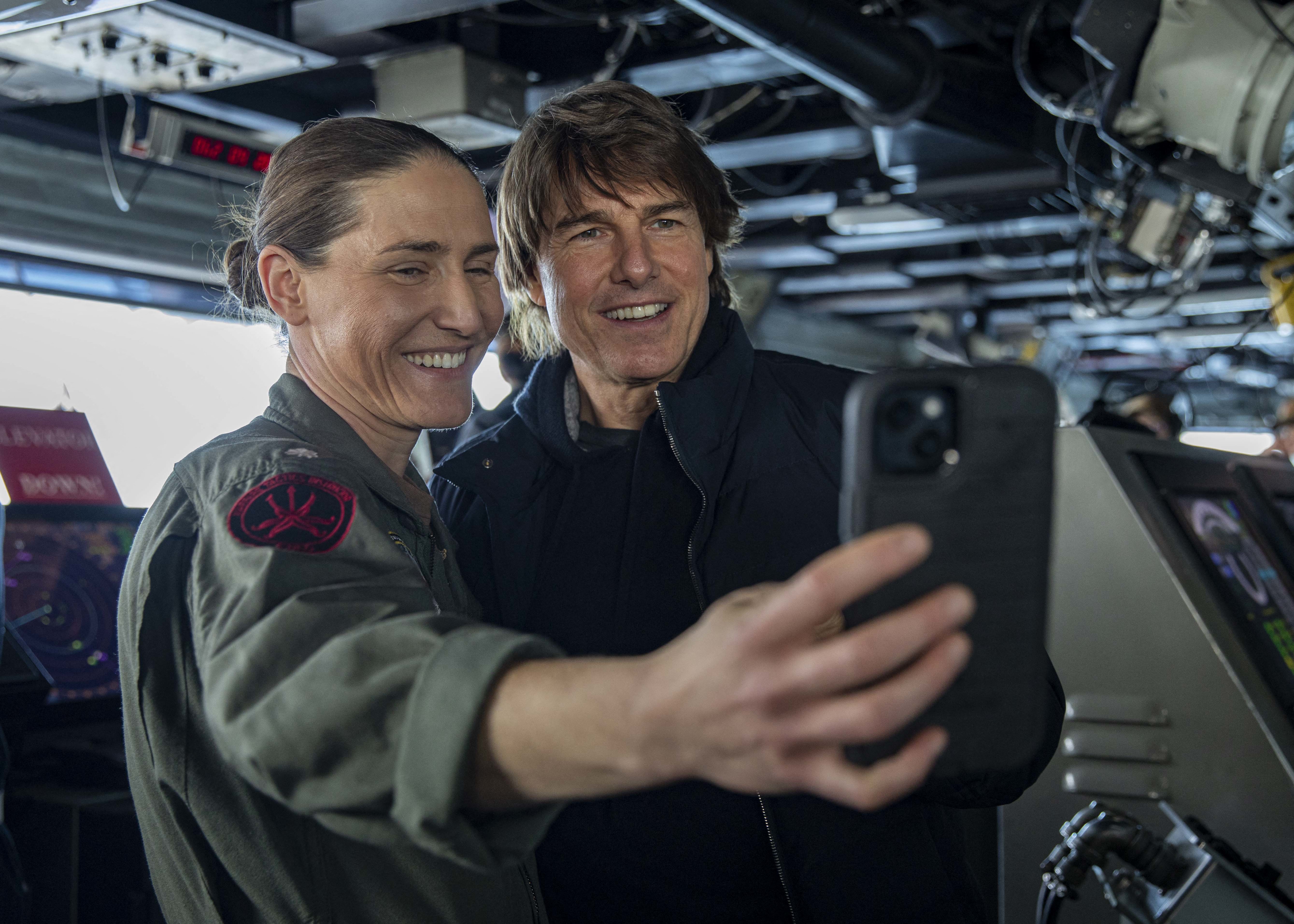 El próximo taquillazo de Hollywood será una peli de DC, según Tom Cruise