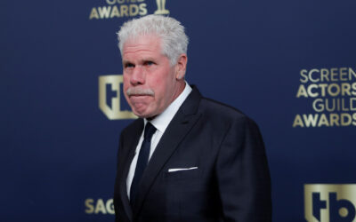 Ron Perlman ante la amenaza de un jefe de Hollywood a los huelguistas: “Escúchame, cabronazo…”