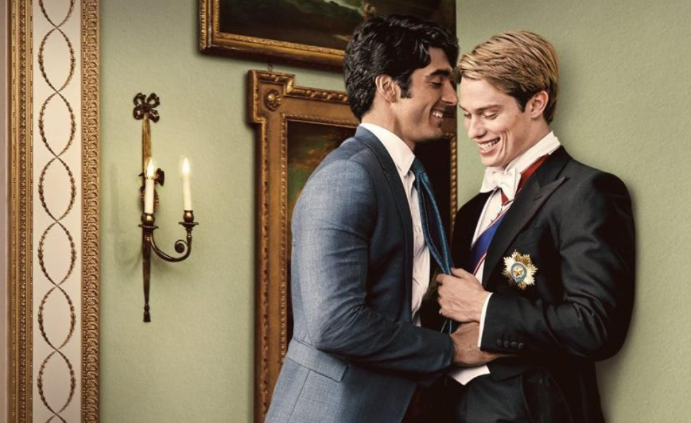 El amor en los tiempos LGTBIQ+ en ‘Rojo, blanco y sangre azul’