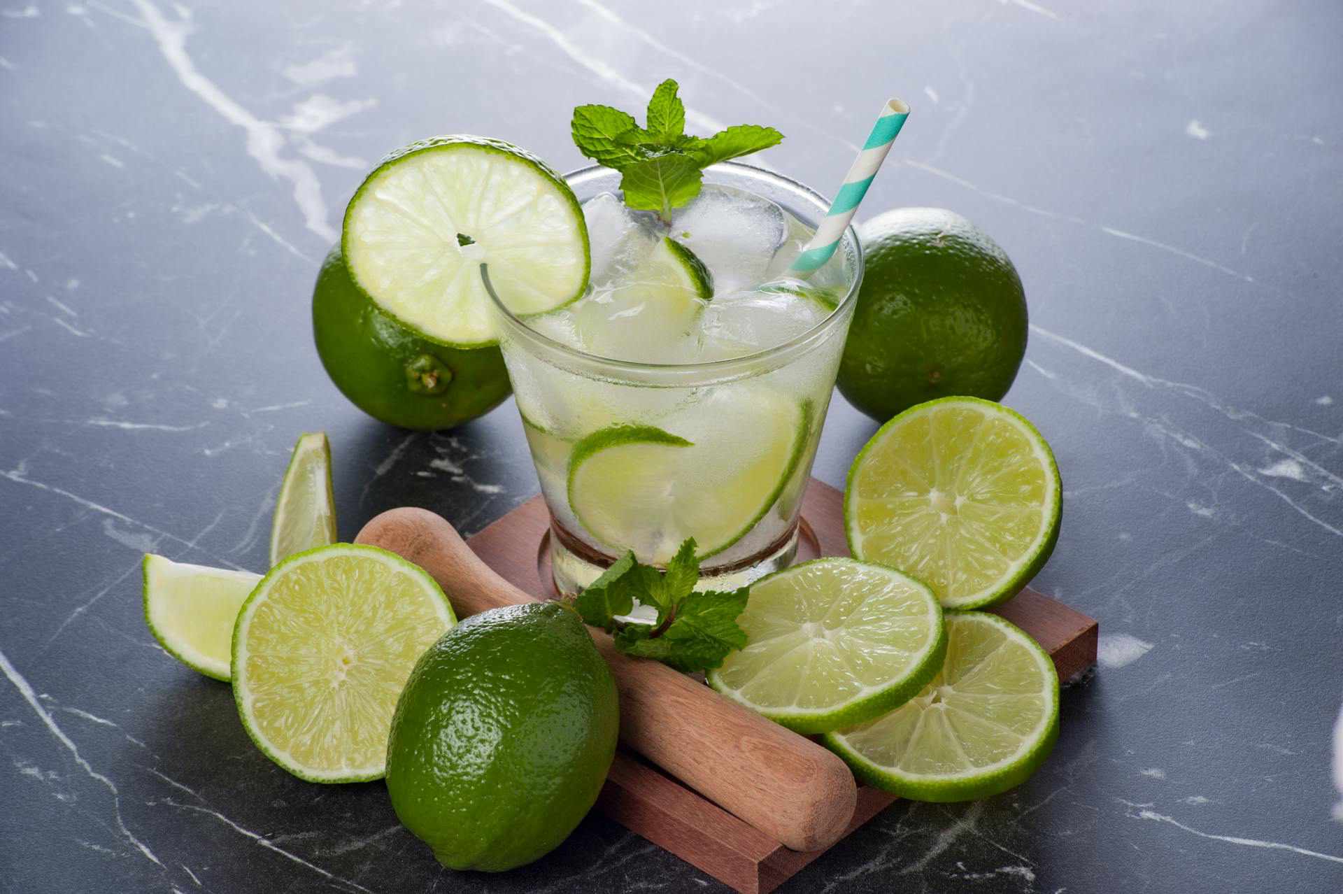 Caipirinha, la pariente lejana del mojito