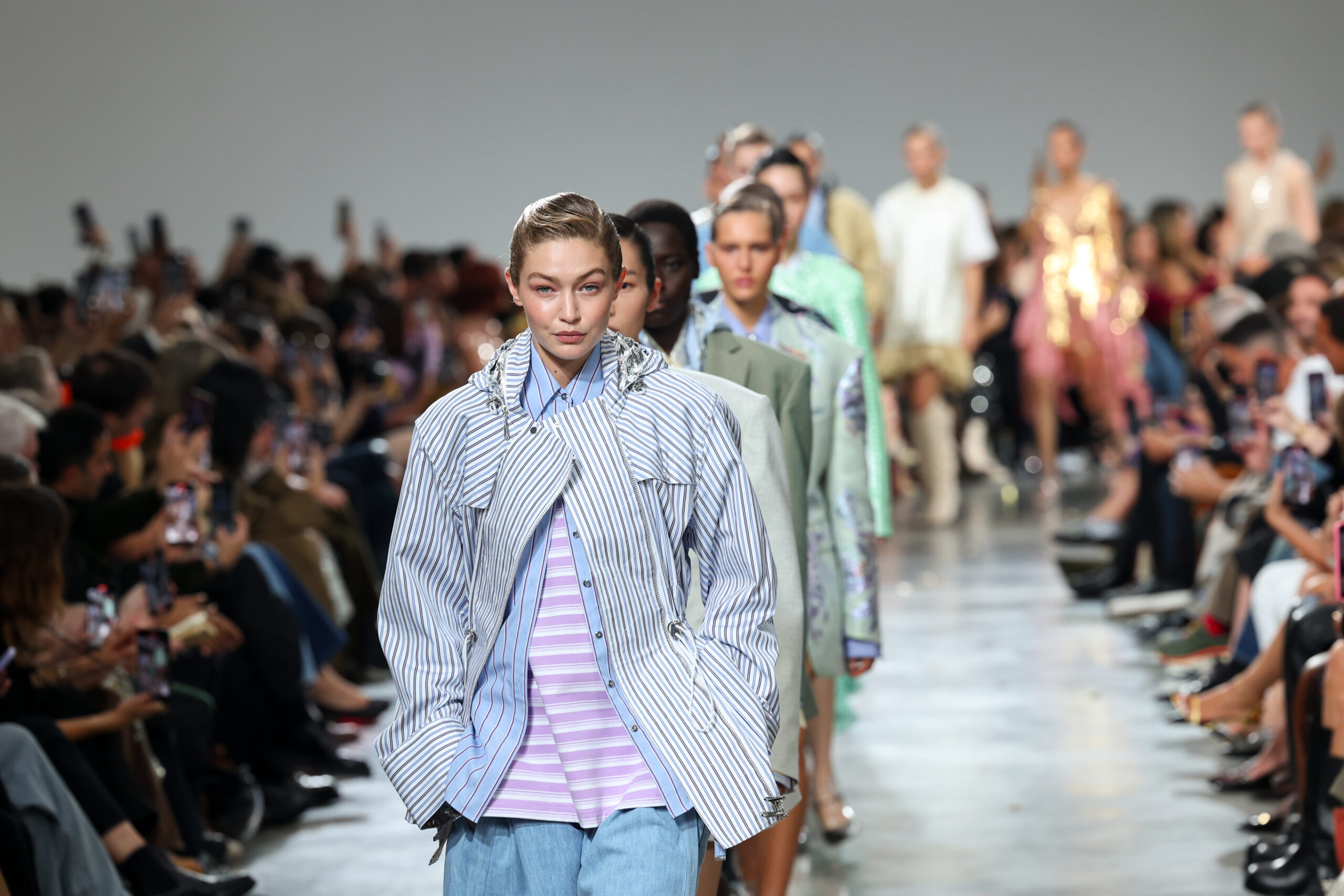 Gigi Hadid en París