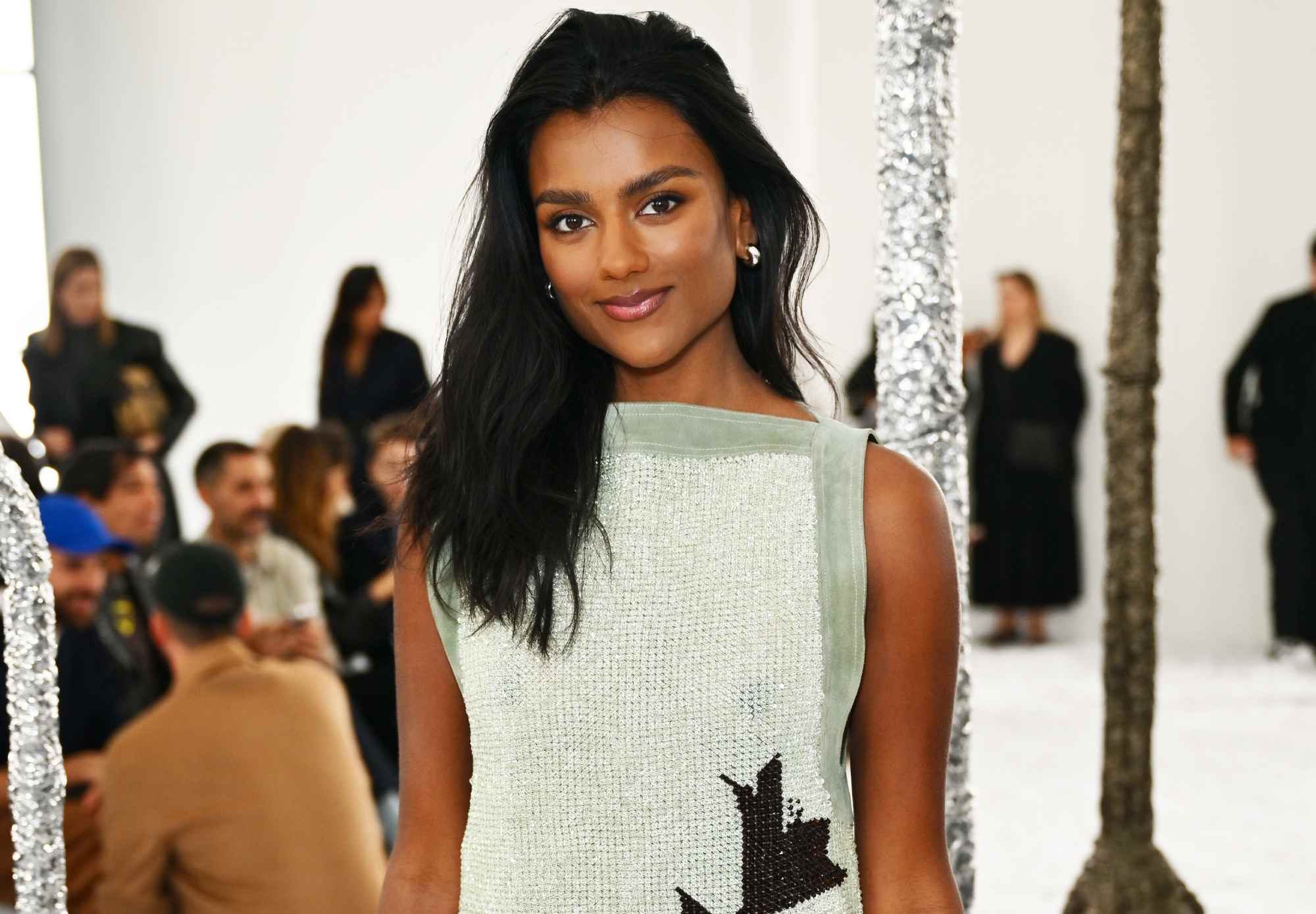 La actriz Simone Ashley