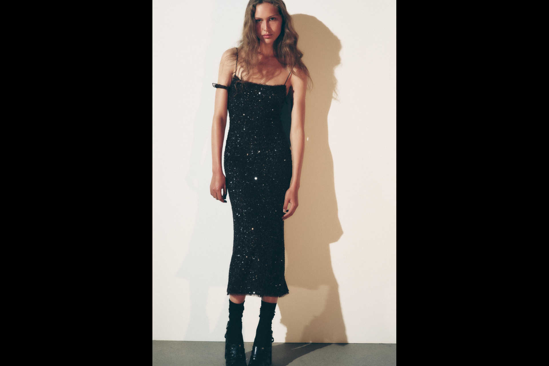 Vestido de lentejuelas de Zara Woman Collection