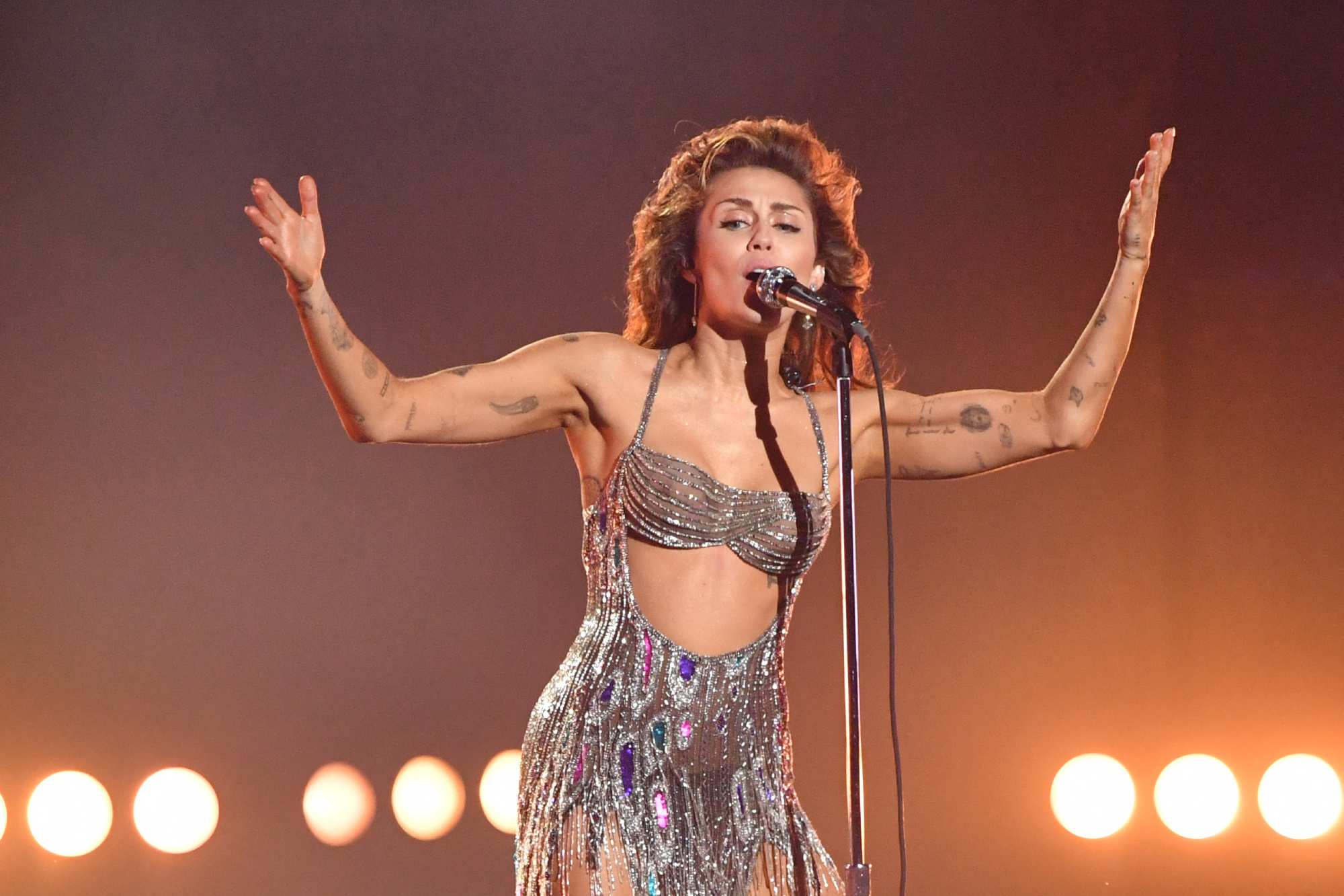 Miley Cyrus - 'Something Beautiful'