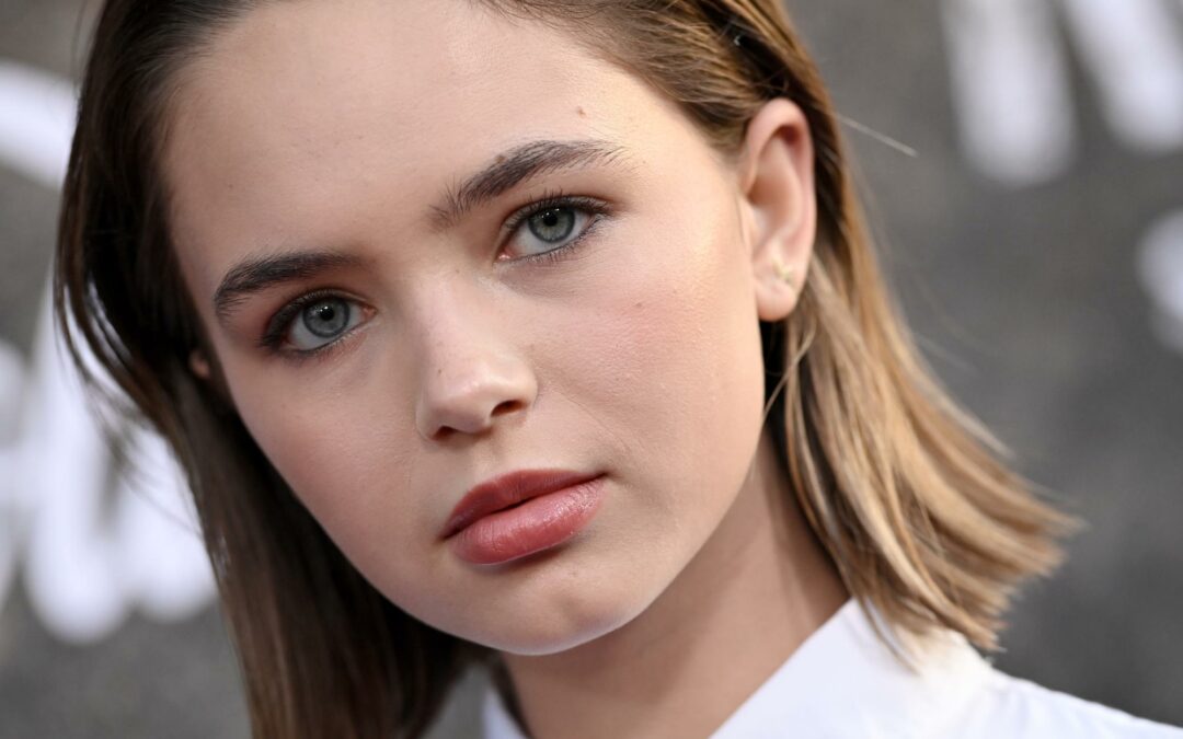 Ryan Kiera Armstrong, nueva cazavampiros