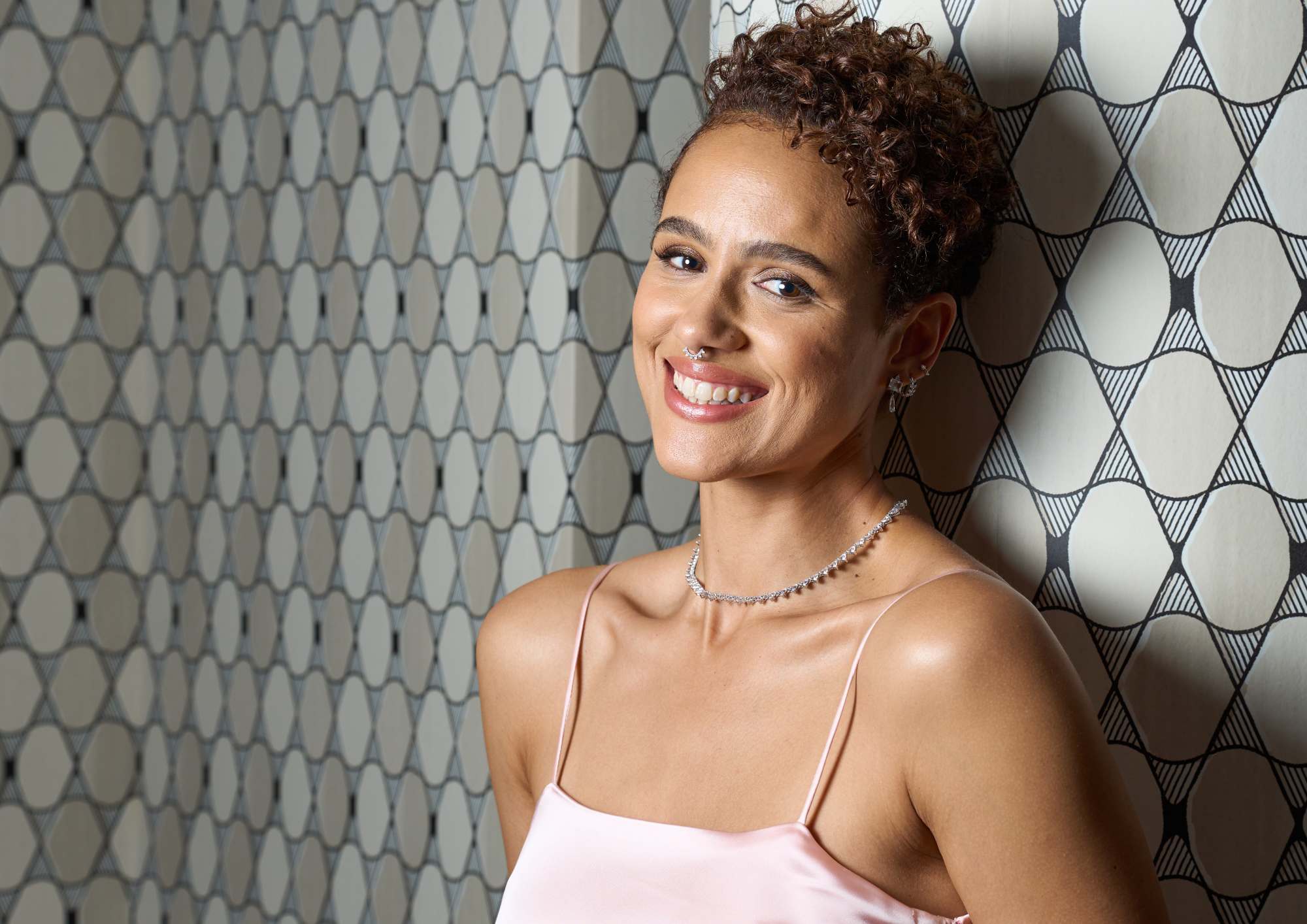 Probando su vis cómica