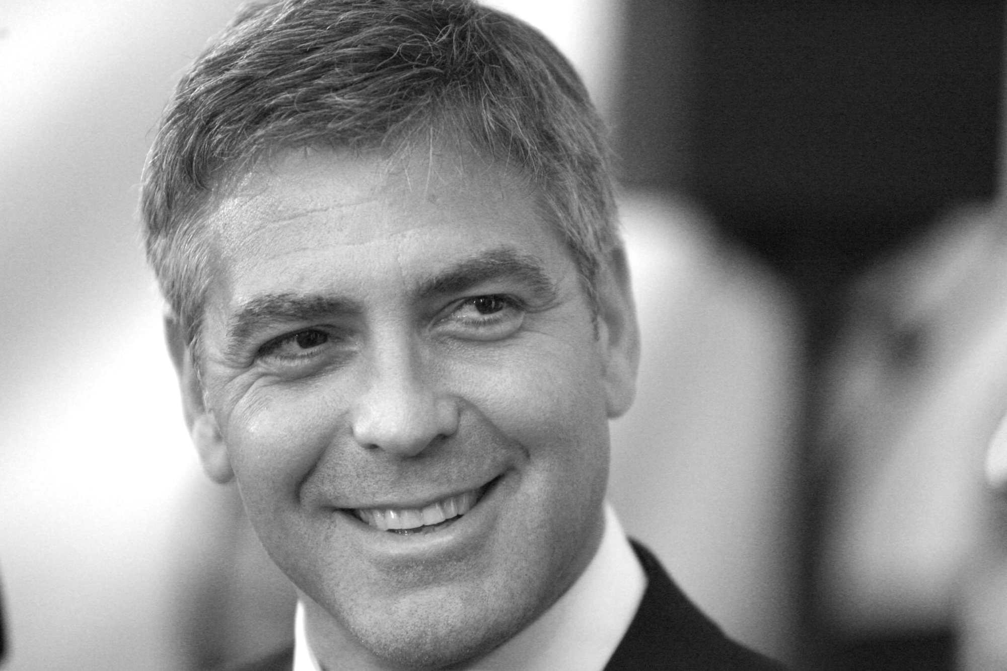 'Buenas noches, y buena suerte' ('Good Night, and Good Luck')