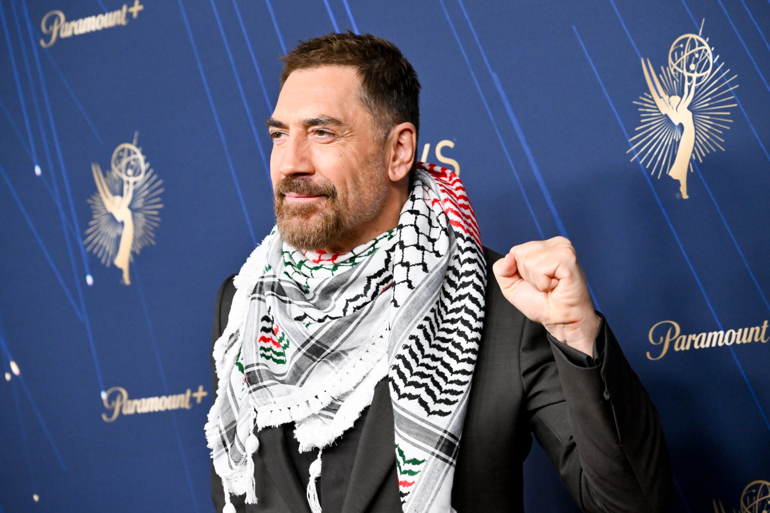 Emmy 2025: solamente Javier Bardem arriesgó
