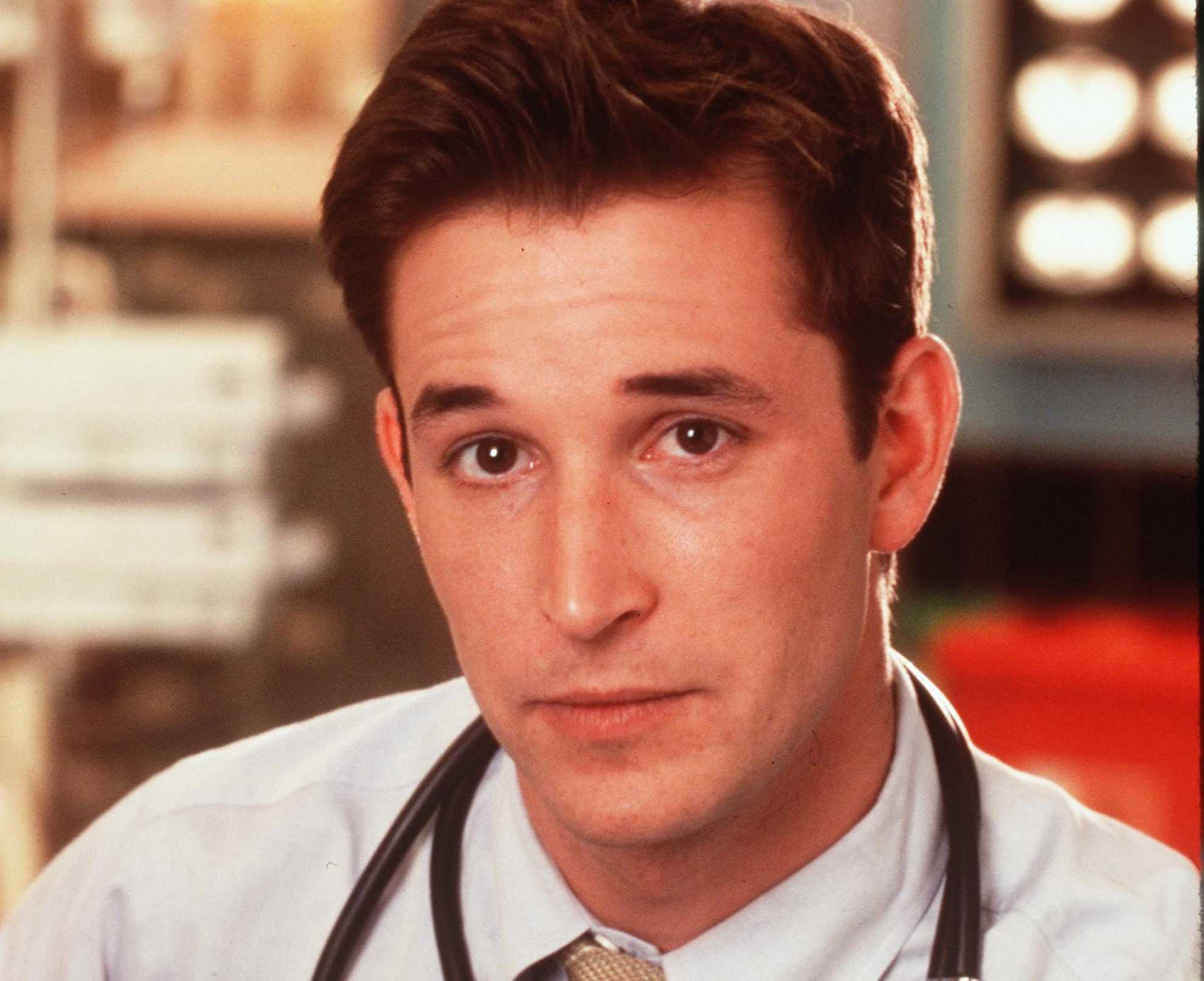 Dos papeles muy parecidos