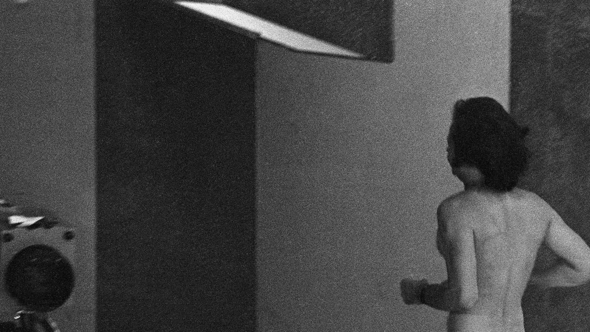 Robert Opel corriendo desnudo por el escenario (1974)