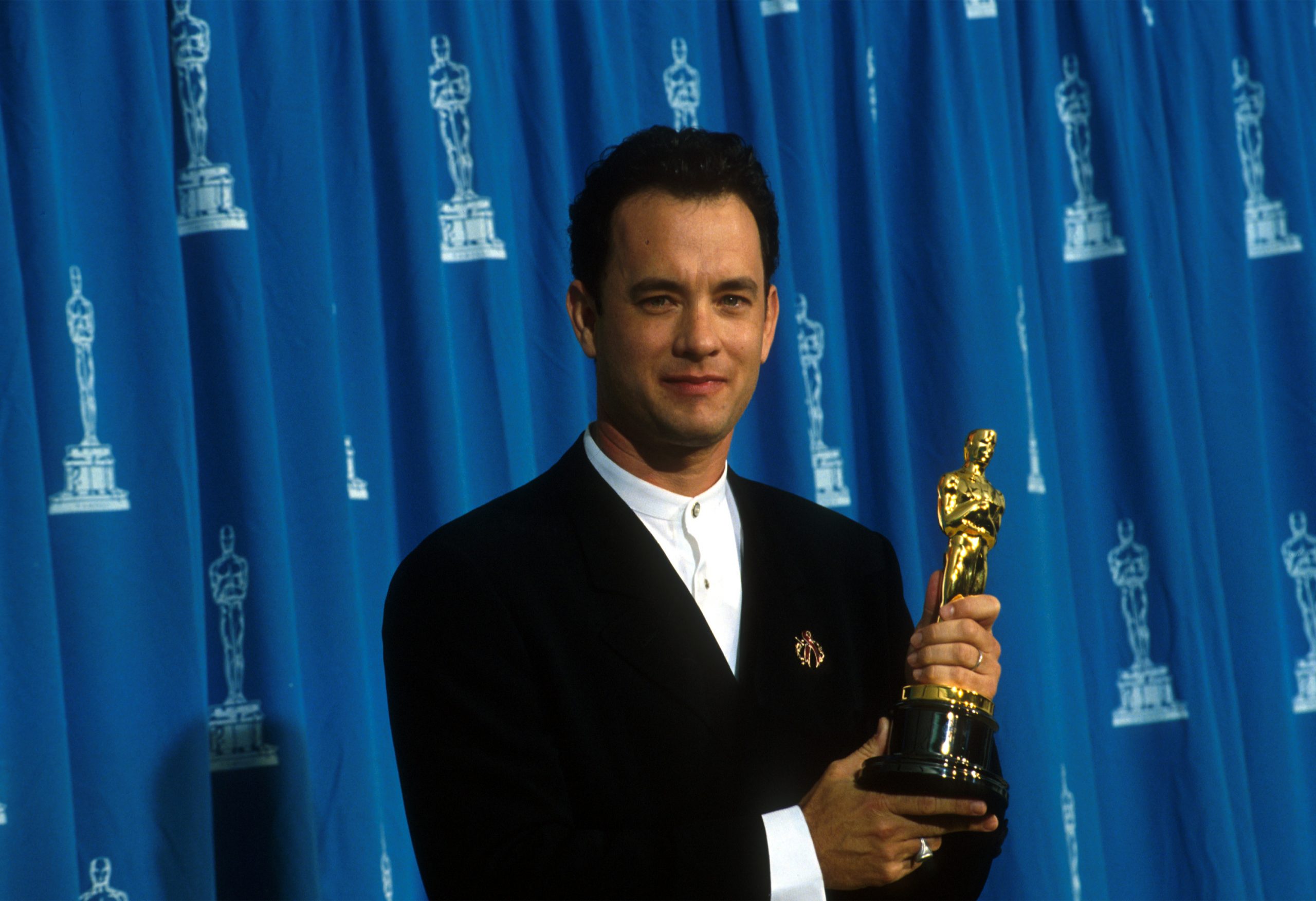 Tom Hanks sacó del armario a su profesor (1994)