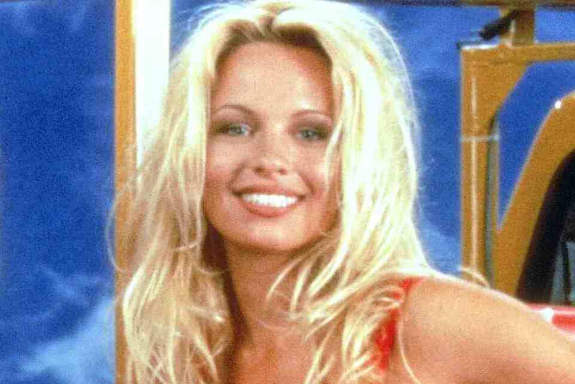 El bañador rojo, su mejor traje